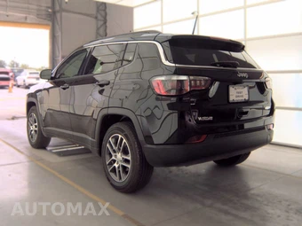 2018 Jeep Compass Latitude w/Sun & Wheel Pkg – miniatura 6