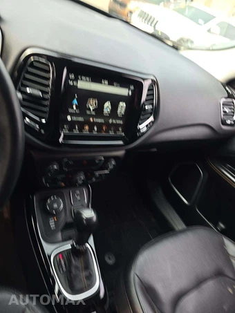 2018 Jeep Compass Limited - miniatura 10