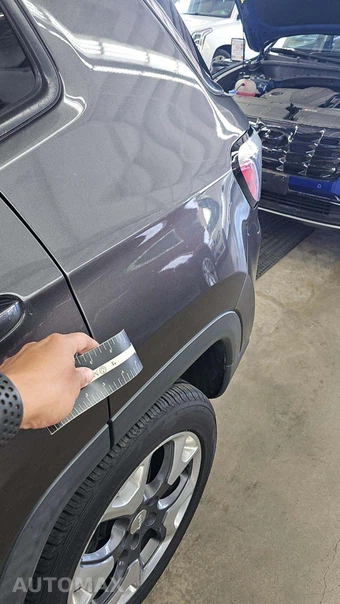 2018 Jeep Compass Limited - miniatura 39