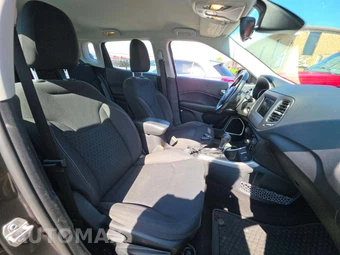 2018 Jeep Compass Sport – miniatura 18