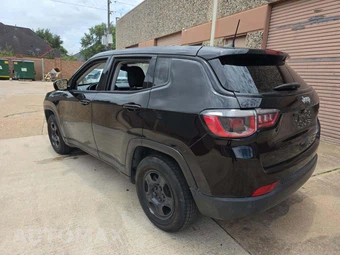 2018 Jeep Compass Sport – miniatura 2
