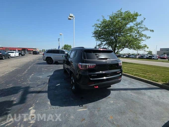 2018 Jeep Compass Trailhawk - miniatura 2