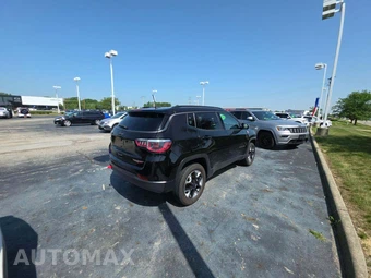 2018 Jeep Compass Trailhawk - miniatura 3