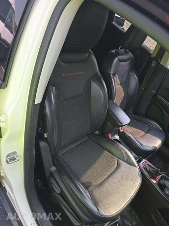 2018 Jeep Compass Trailhawk – miniatura 18