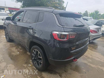 2018 Jeep Compass Trailhawk – miniatura 2