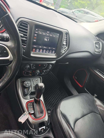 2018 Jeep Compass Trailhawk - miniatura 10