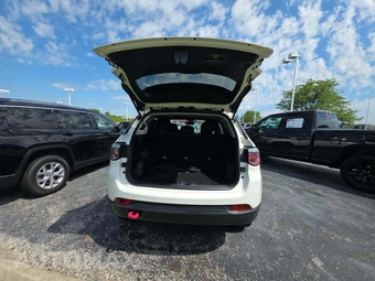 2018 Jeep Compass Trailhawk - miniatura 14