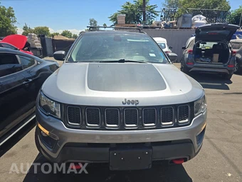 2018 Jeep Compass Trailhawk - miniatura 2
