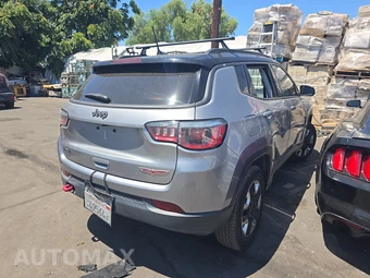 2018 Jeep Compass Trailhawk - miniatura 4