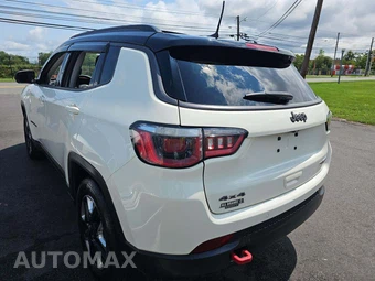 2018 Jeep Compass Trailhawk – miniatura 2