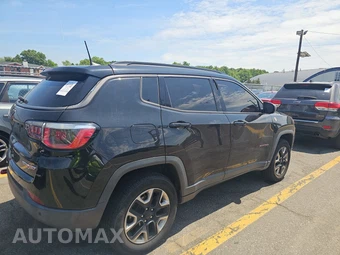2018 Jeep Compass Trailhawk – miniatura 4