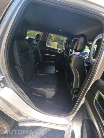 2018 Jeep Grand Cherokee Altitude Edition - miniatura 16