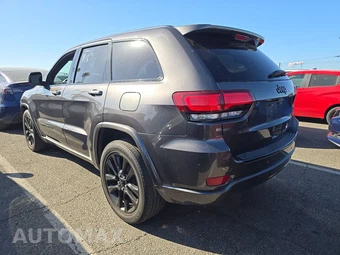 2018 Jeep Grand Cherokee Altitude Edition - miniatura 6