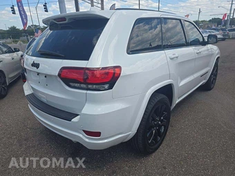2018 Jeep Grand Cherokee Altitude Edition - miniatura 3