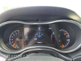 2018 Jeep Grand Cherokee Altitude Edition - miniatura 6