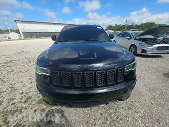 2018 Jeep Grand Cherokee Altitude Edition - miniatura 2