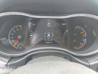 2018 Jeep Grand Cherokee Altitude Edition - miniatura 9