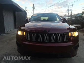 2018 Jeep Grand Cherokee Altitude Edition - miniatura 2