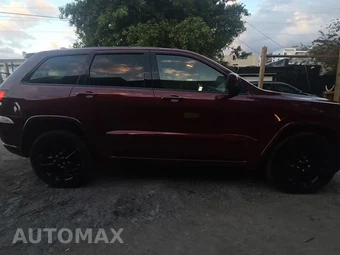 2018 Jeep Grand Cherokee Altitude Edition - miniatura 5