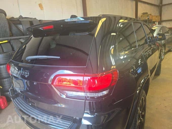 2018 Jeep Grand Cherokee Altitude Edition - miniatura 3