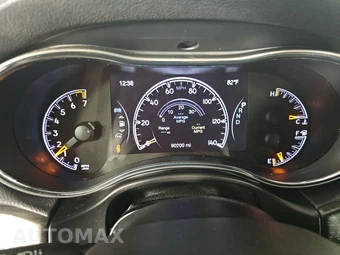 2018 Jeep Grand Cherokee Altitude Edition - miniatura 12