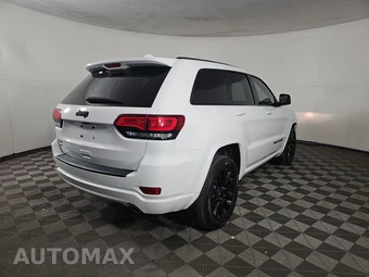 2018 Jeep Grand Cherokee Altitude Edition - miniatura 4