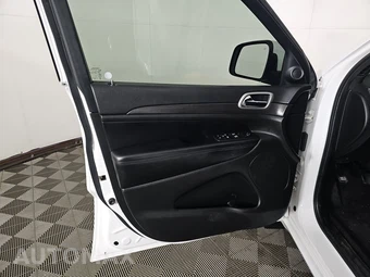 2018 Jeep Grand Cherokee Altitude Edition - miniatura 9