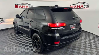 2018 Jeep Grand Cherokee Altitude Edition - miniatura 5