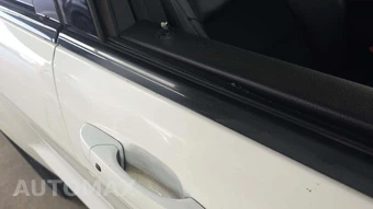 2018 Jeep Grand Cherokee Altitude Edition - miniatura 23