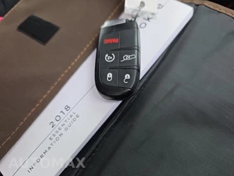 2018 Jeep Grand Cherokee Altitude Edition - miniatura 21