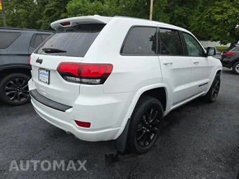 2018 Jeep Grand Cherokee Altitude Edition - miniatura 4