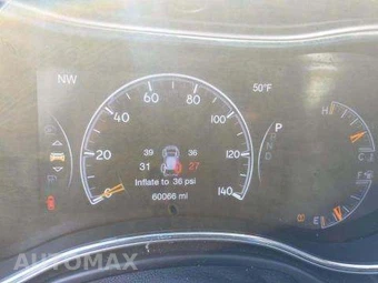 2018 Jeep Grand Cherokee Altitude Edition - miniatura 9