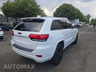 2018 Jeep Grand Cherokee Altitude Edition - miniatura 3