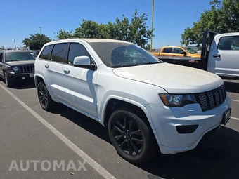 2018 Jeep Grand Cherokee Altitude Edition - miniatura 3