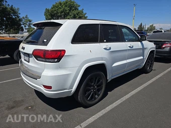 2018 Jeep Grand Cherokee Altitude Edition - miniatura 4