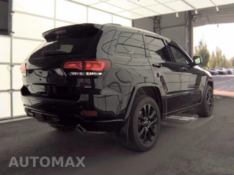 2018 Jeep Grand Cherokee Altitude IV - miniatura 4