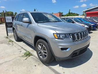 2018 Jeep Grand Cherokee E Edition - miniatura 4