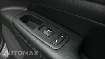 2018 Jeep Grand Cherokee Laredo - miniatura 10