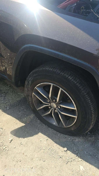 2018 Jeep Grand Cherokee Limited - miniatura 29