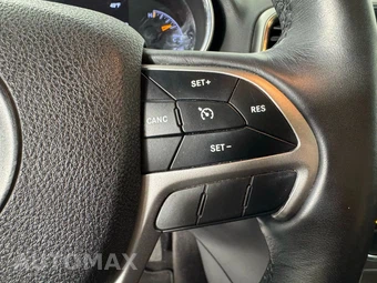 2018 Jeep Grand Cherokee Overland - miniatura 16