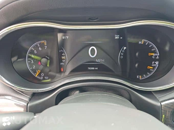 2018 Jeep Grand Cherokee Overland - miniatura 9