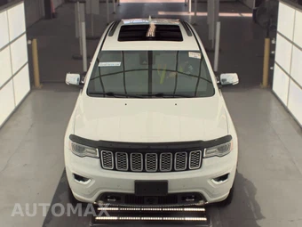 2018 Jeep Grand Cherokee Overland - miniatura 2