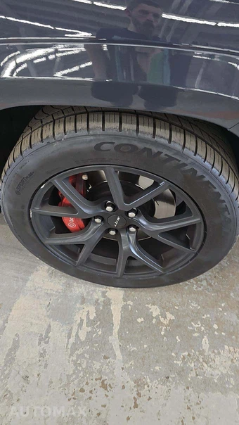 2018 Jeep Grand Cherokee SRT - miniatura 28