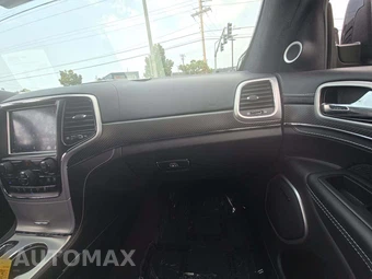 2018 Jeep Grand Cherokee SRT - miniatura 16