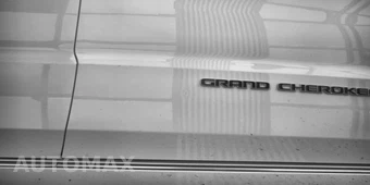 2018 Jeep Grand Cherokee Summit - miniatura 24