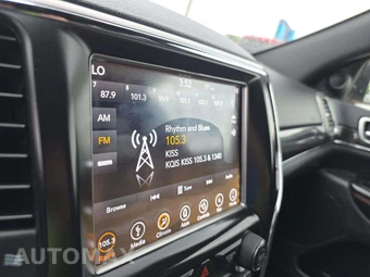 2018 Jeep Grand Cherokee Trailhawk - miniatura 26