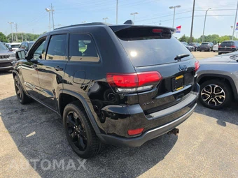 2018 Jeep Grand Cherokee Upland Edition - miniatura 2