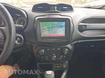2018 Jeep Renegade Altitude Edition – miniatura 10