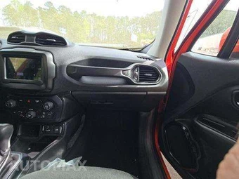 2018 Jeep Renegade Altitude Edition – miniatura 19