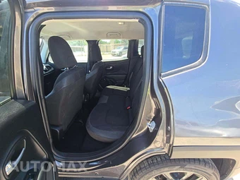 2018 Jeep Renegade Altitude Edition – miniatura 13